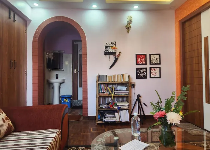 Below The Hills Whome Theatre Appartement Katmandou